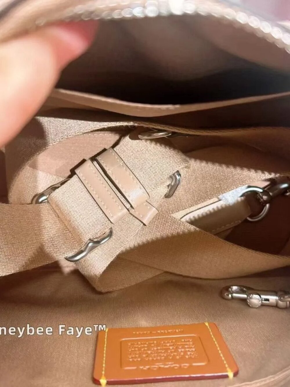 🌈Coach Rowan Satchel Bag In Rainbow Signature Canvas CDA90 Sand Multi - Picture 6 of 7